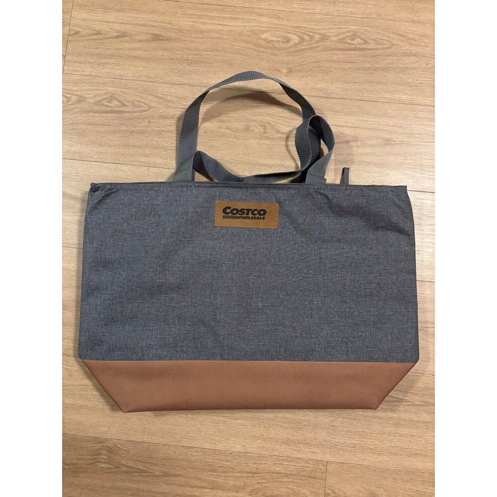 Costco Wholesale Large Zippered Insulated/Cool
Tote Bag 25.5"Wx16"H Gray
